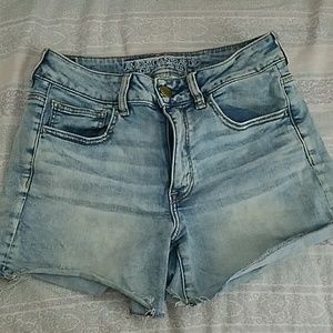 Light wash high-rise american eagle shorts